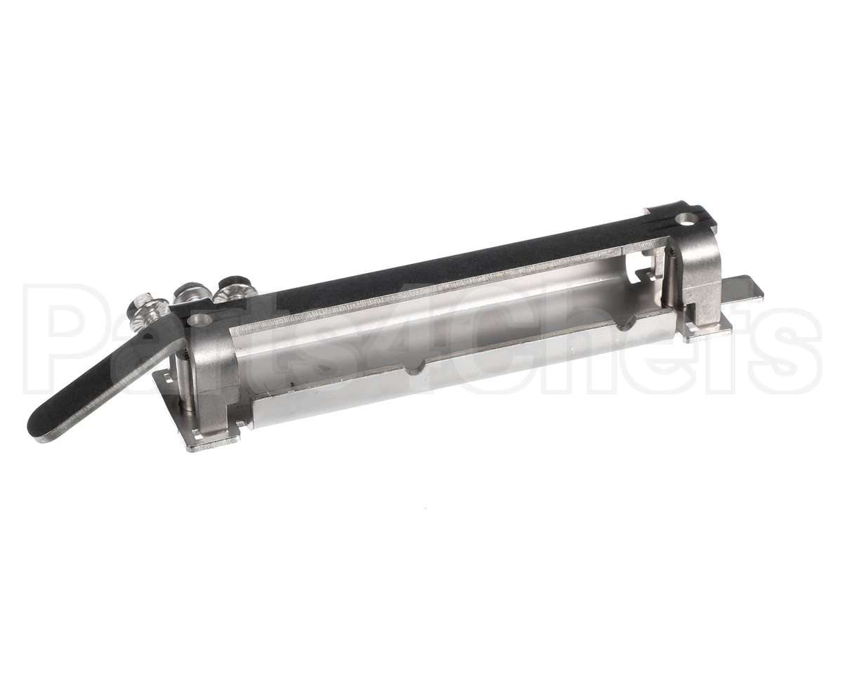 173995 Henny Penny Spreader