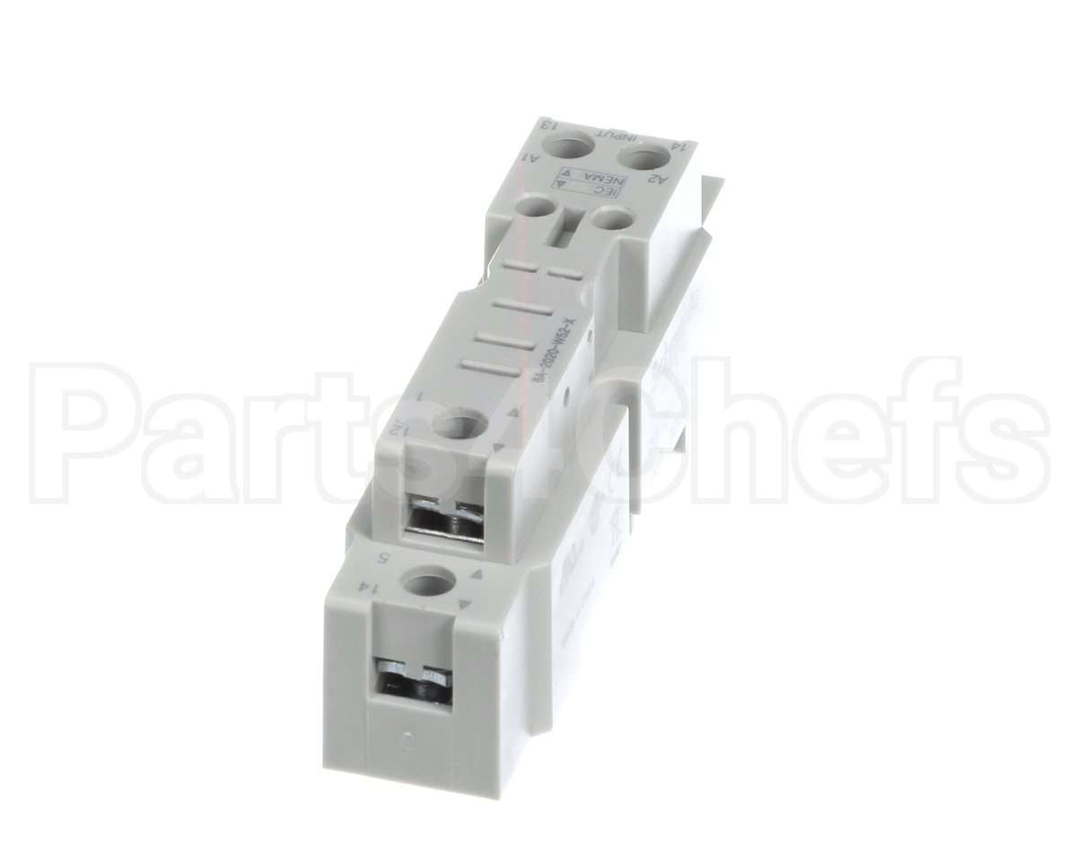 5945-003-76-33 Jackson Socket,Relay 20A300V(70-781D5-1A)