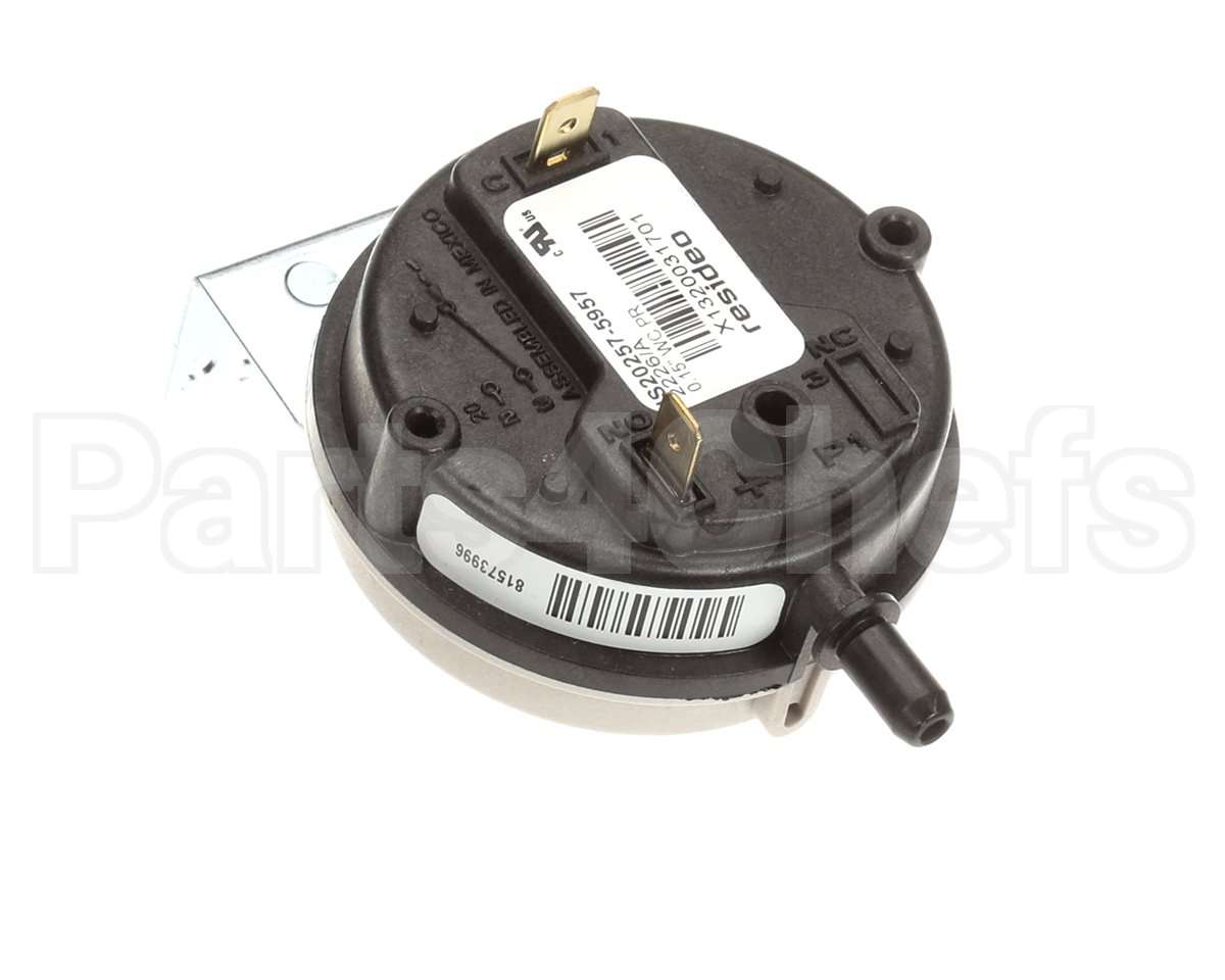 CNT04320 Trane Control; Differential Pressure, .15 In W