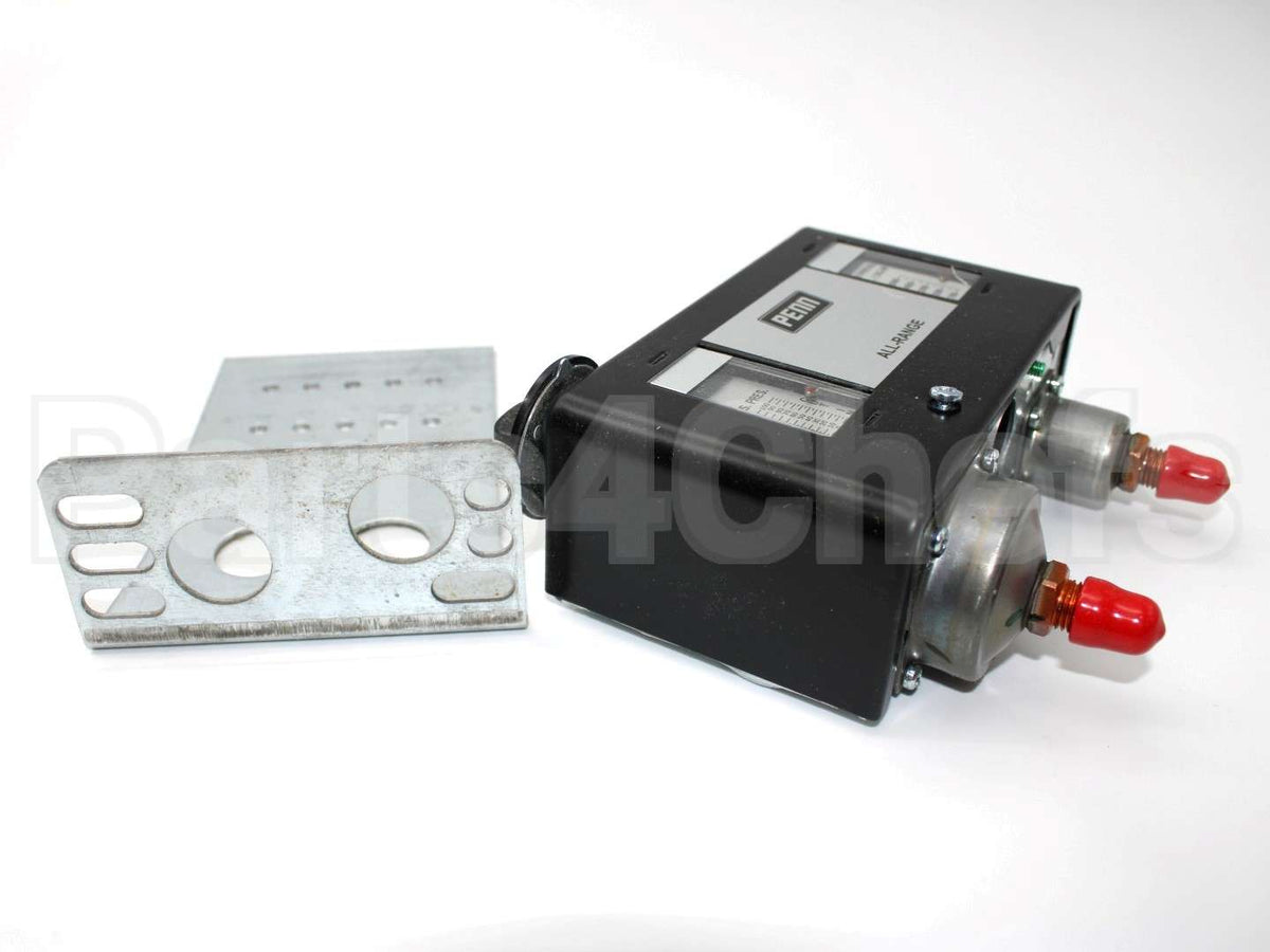 P170LB-1 Johnson Controls Control, Dual Pressure W/ 1/4 Conn (Spst)