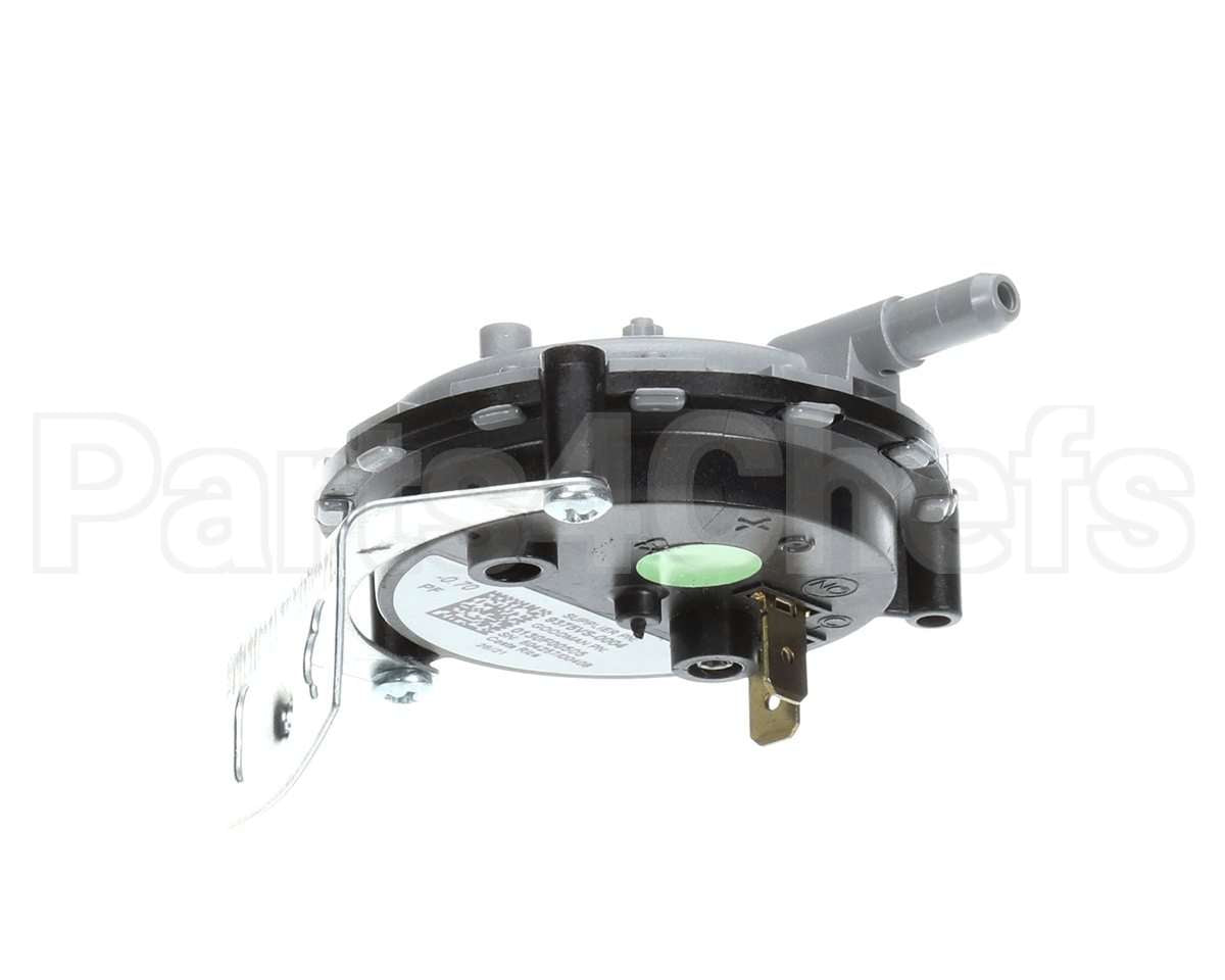 0130F00505 Goodman 0.70"Wc Spst Pressure Switch