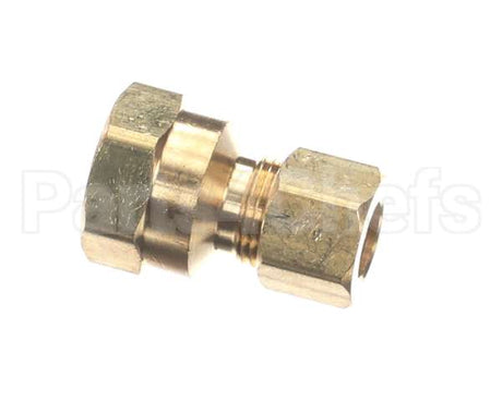 1.5690 Synesso Fitting, Pump Outlet, 66X6X6