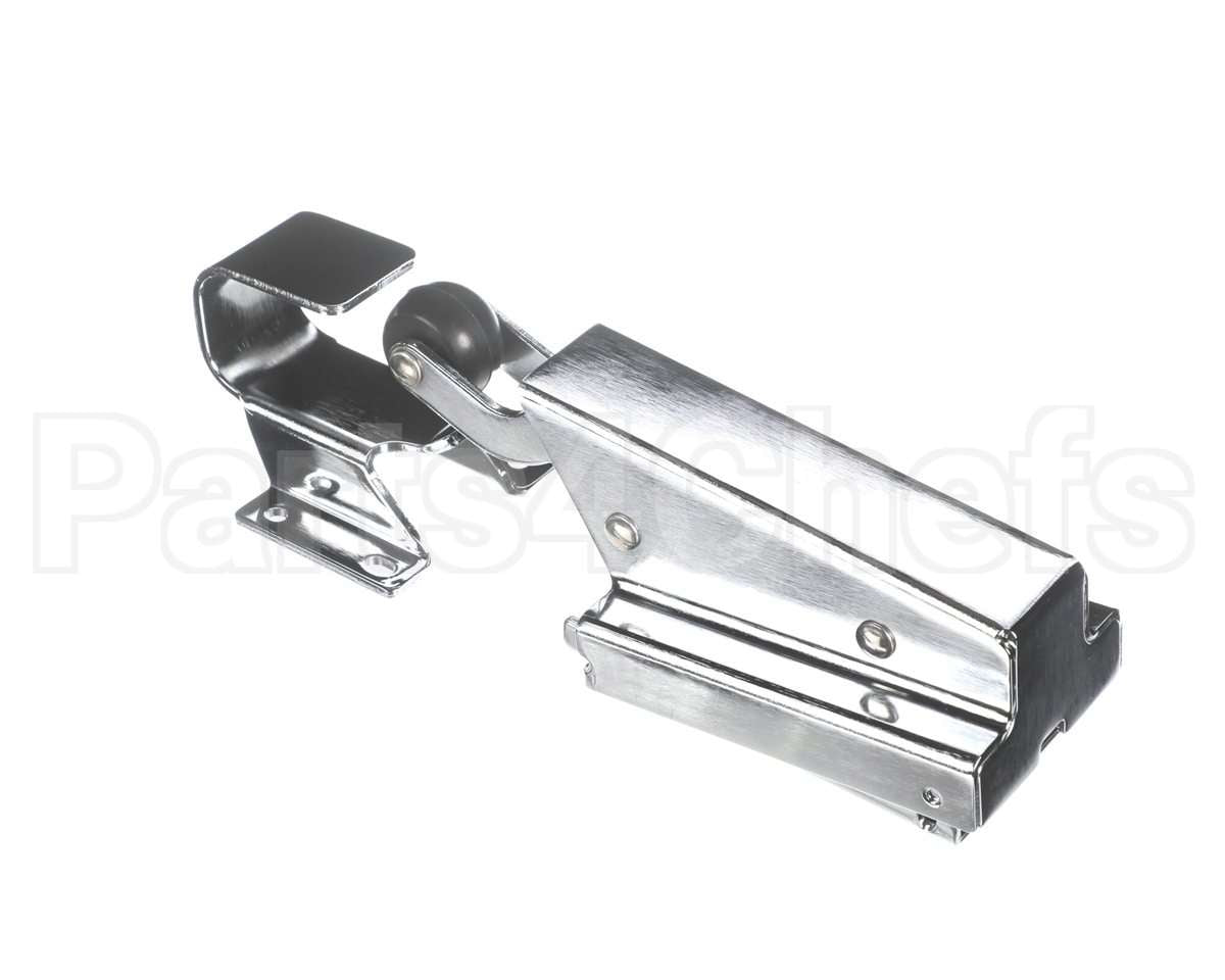 101008 Polar King Door Closure With Hook