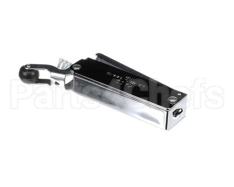 1108 International Cold Storag Door Closure