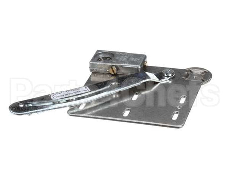 35-01669 Master-Bilt Rh Bottom Hinge#15-12687-0000